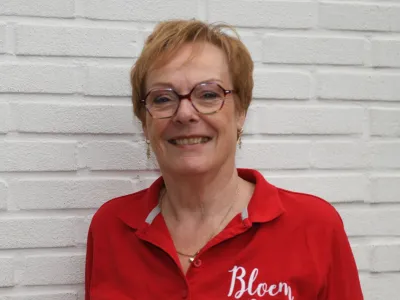 Corine Coach