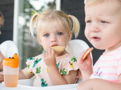 Buiten eten en drinken bij kinderdagverblijf De Peuterhoeve