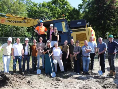 Eerste schop in de grond Hofferie