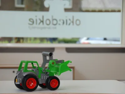 tractor-babys.JPG