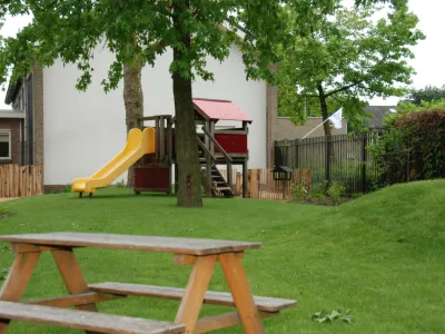 tafel-speeltoestel.JPG