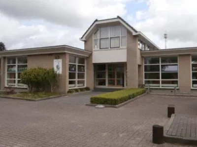 Hoofdgebouw2015-05-28-11.17.46