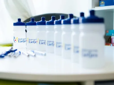 Pennen en drinkflessen