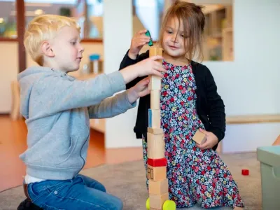 Peuters aan het spelen bij Kinderwoud kinderopvang