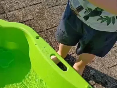 In de ochtend uurtjes lekker met water spelen 💦😎🤩 #nunogbeetjetedoen #buiten #water
