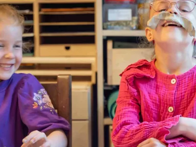 kleiende kinderen