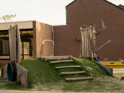 Om de hoek