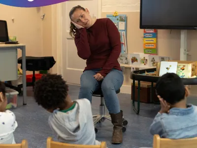 Met onze handen praten we mee 🤲💬
Door gebaren te gebruiken tijdens het spelen, zingen en praten, helpen we de kinderen om taal beter te begrijpen én uit te drukken. Zo maken we samen taal zichtbaar, l