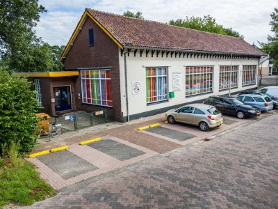 BSO De 'Dassenburcht' de kinderkeet Lutten
