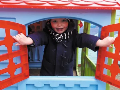 Buitenspelen bij kinderopvang Groningen noorderplantsoen MoreThanKidz