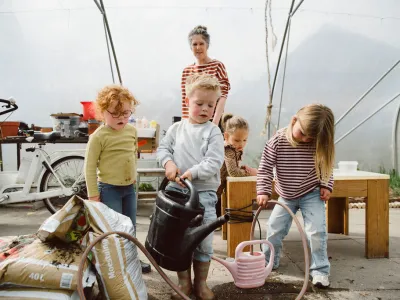 kinderopvang-terheijden-planten-watergeven