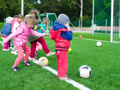 https://dekinderclub.nl/wp-content/uploads/2022/08/pexels-lukas-296302.jpg