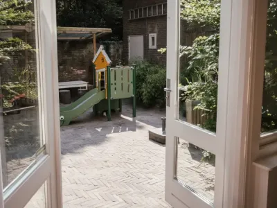 Square poppenhuis 0311